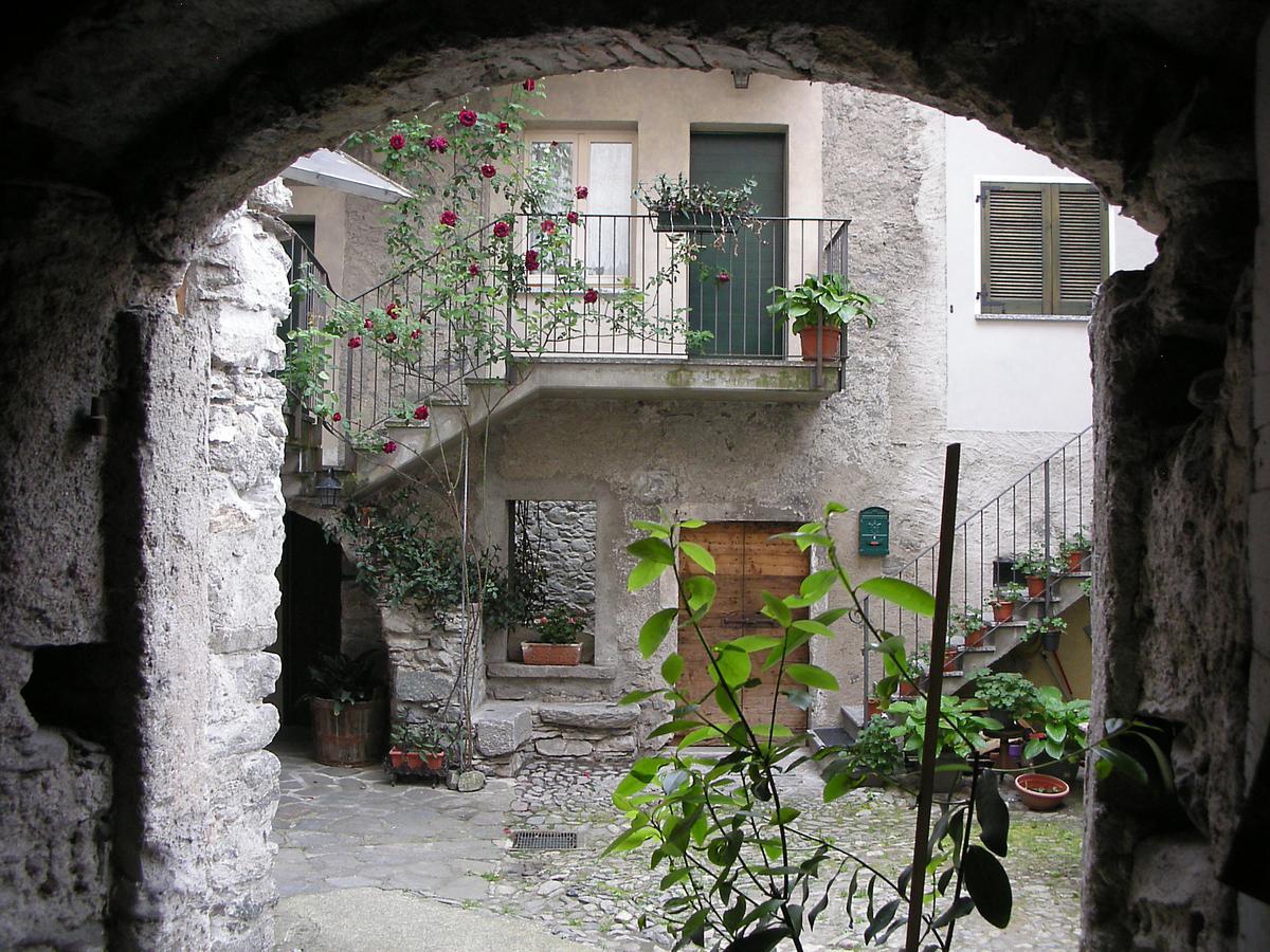 Trattoria Traversi Berbenno di Valtellina Esterno foto