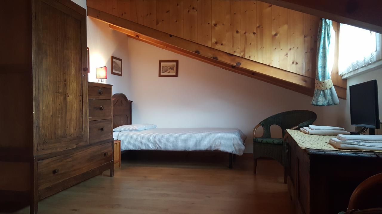 Trattoria Traversi Berbenno di Valtellina Esterno foto